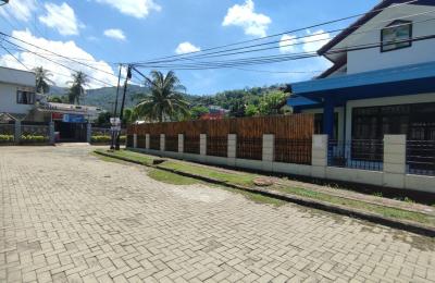 House with Big Garden and Nice View in Batulayar Senggigi